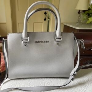 Dove Gray Michael Kors Crossbody Boxy Structured Leather Purse